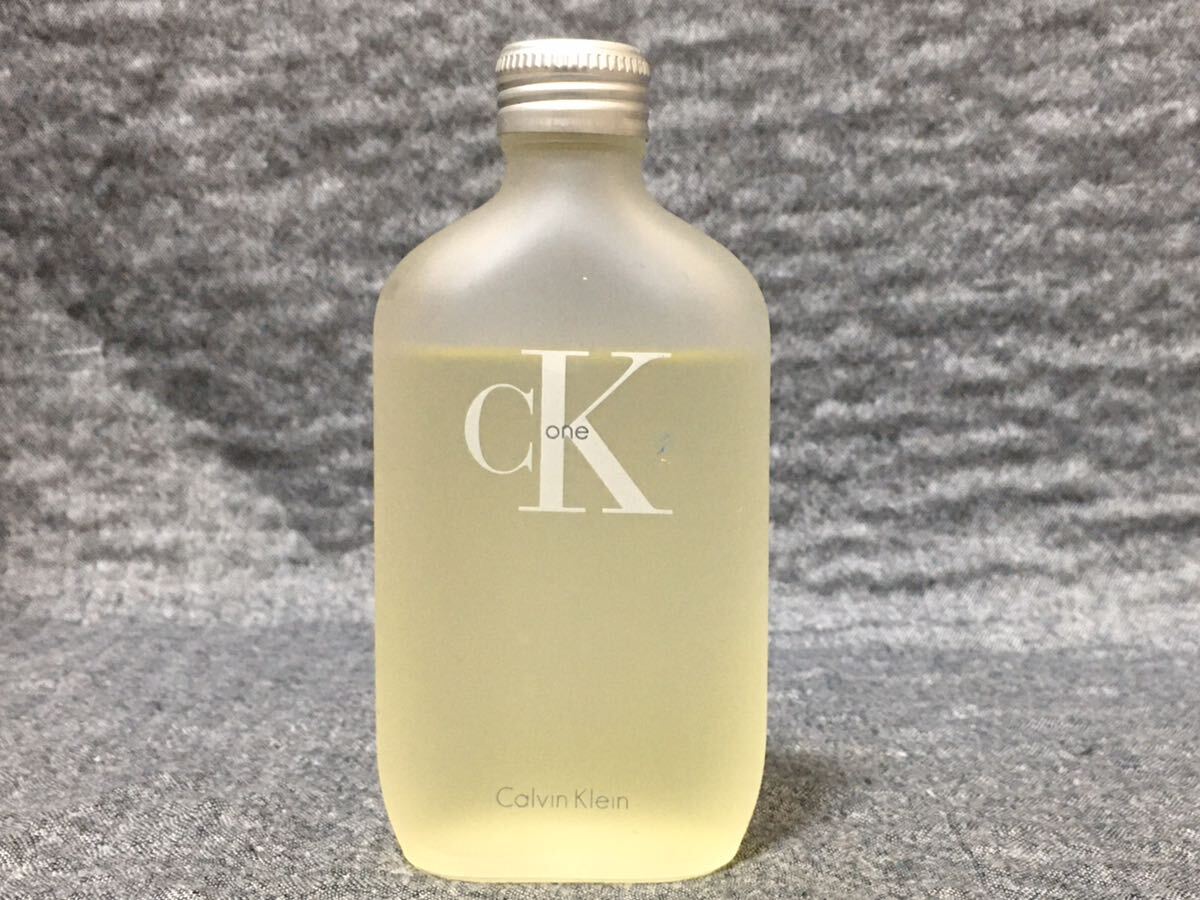 G4D320◆ カルバンクライン Calvin Klein シーケーワン CK One オードトワレ EDT 香水 100mlの画像2