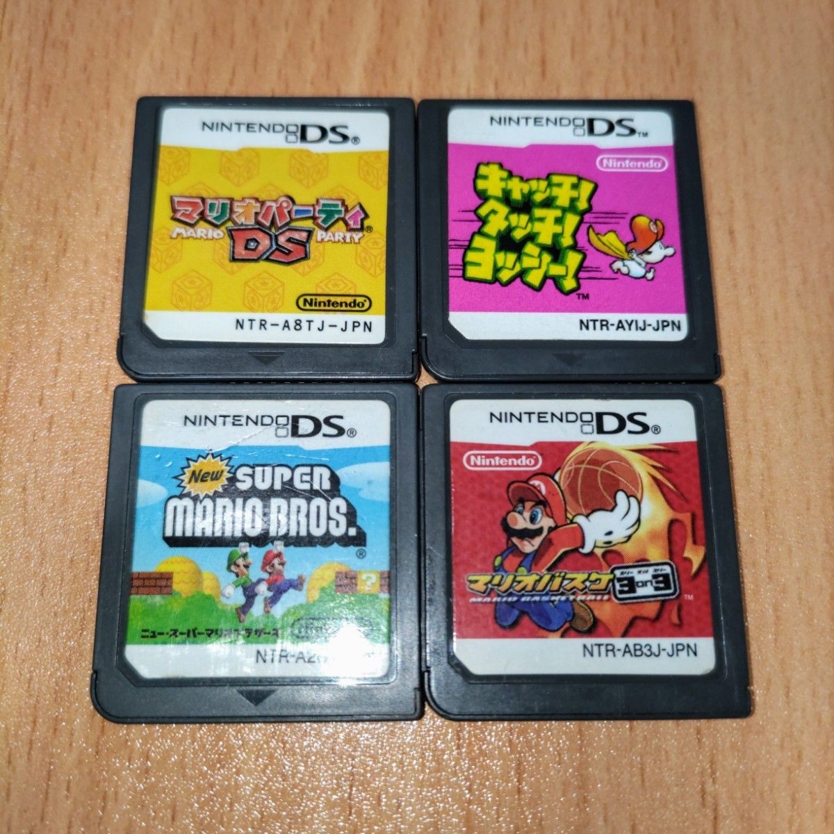 ４本セット New スーパーマリオブラザーズ マリオバスケ 3on3 マリオパーティDS キャッチ！ タッチ！ ヨッシー！ DS