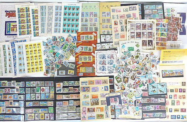 t339 rare exist ..? foreign abroad stamp sama . large amount summarize unused /. seal have contains China / Korea /. lamp stamp / America / England / Thai / Italy / other 