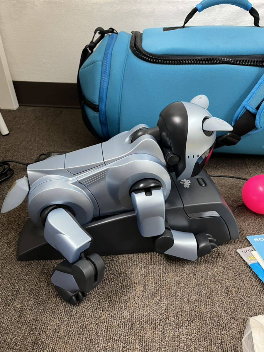 管42626 SONY ソニー aibo アイボ ERS-210 ERA-210P1 エナジーステーション 本体 バーチャルペット キャリーバッグ付きの画像4