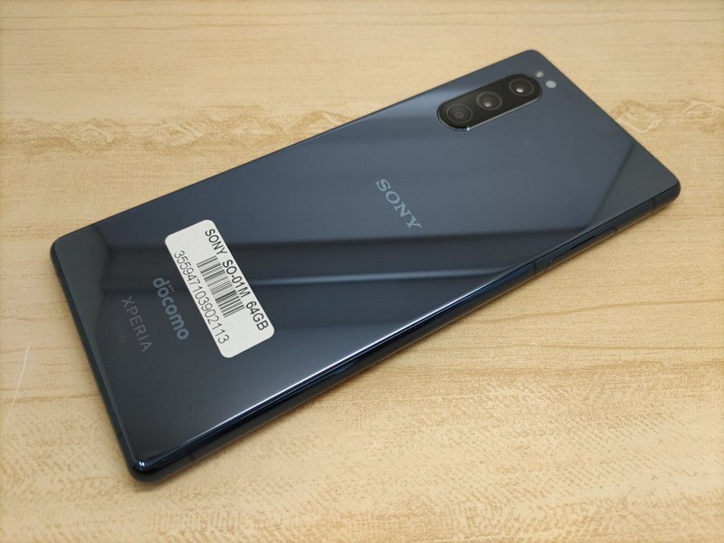 SIMフリー Xperia 5 SO-01M 64GB 美品 充電ケーブル付の画像1