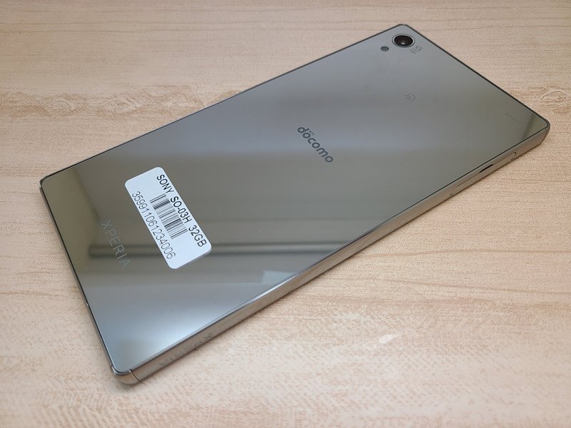 SIMフリー Xperia Z5 Premium SO-03H 32GB 訳有品 充電ケーブル付_画像1