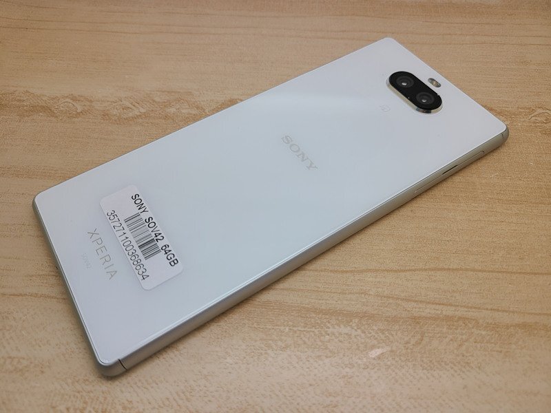 SIMフリー Xperia 8 SOV42 64GB 美品 充電ケーブル付_画像1