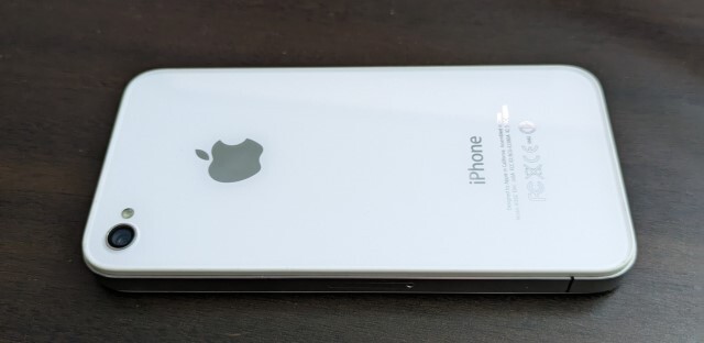 Apple SoftBank iPhone 4 16GB ホワイト MC604J/Aの画像4