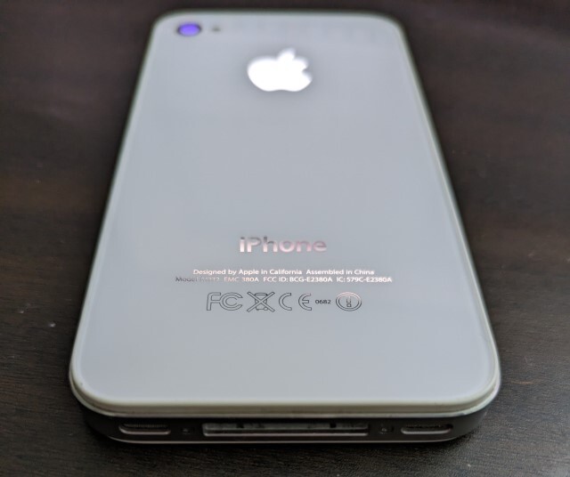 Apple SoftBank iPhone 4 16GB ホワイト MC604J/Aの画像5