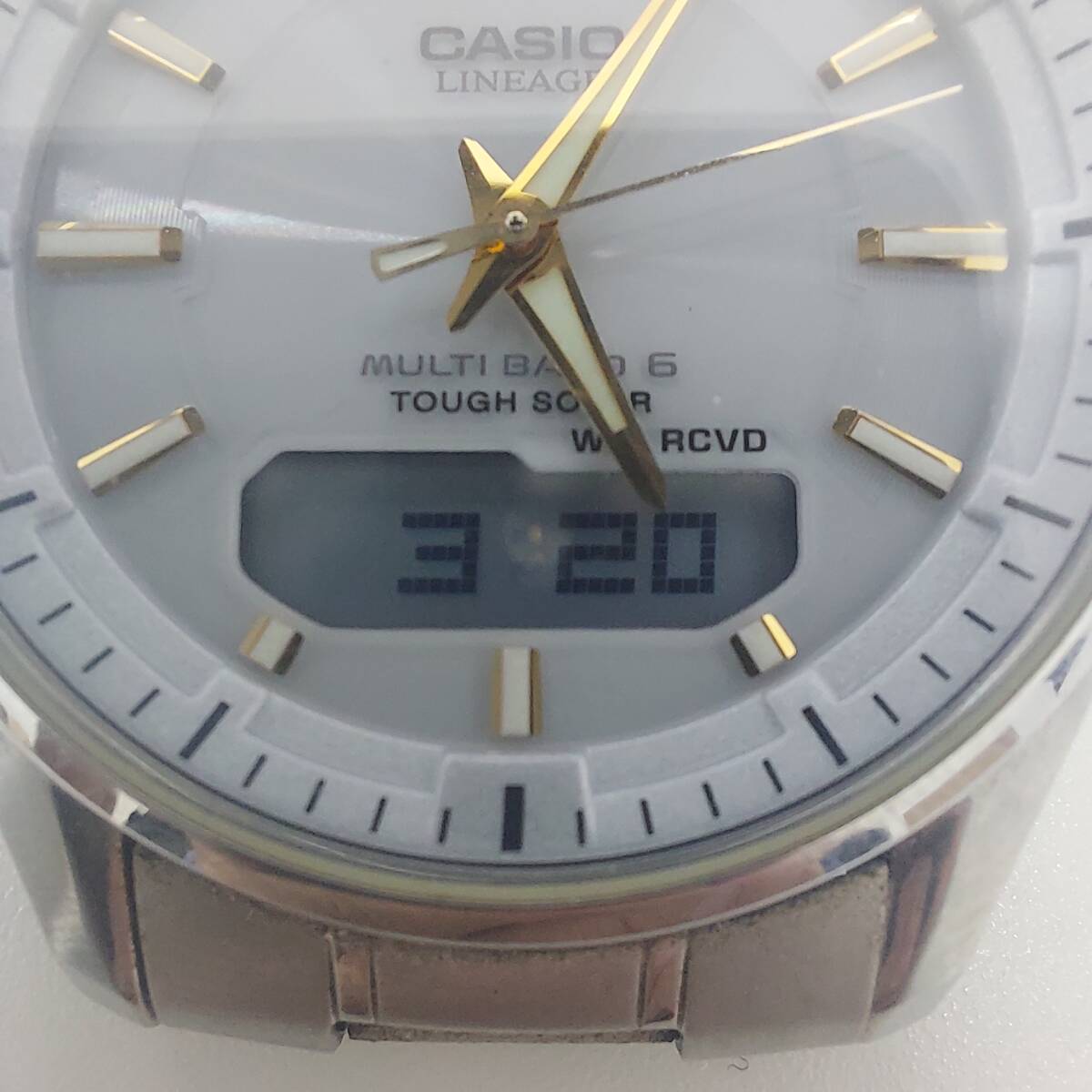 #1731 CASIO カシオ　腕時計 メンズソーラー 電波時計 LINEAGE リニエージ LCW-M100 稼働品 自動受信確認未 リューズ〇_画像4