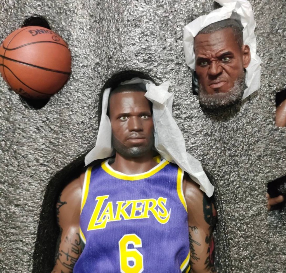 ☆新品 1/6 レブロン・ジェームズ アクションフィギュア ☆新品 1/6 レブロン・ジェームズ アクションフィギュア