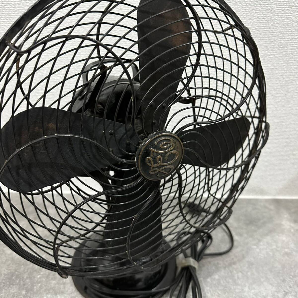 【1,000円スタート】芝浦 C-7032 30cm 4枚羽根 ビンテージ 扇風機 東芝 A.C. ELECTRIC FAN 12インチ 交流電気扇 鉄製 戦前 当時物の画像7