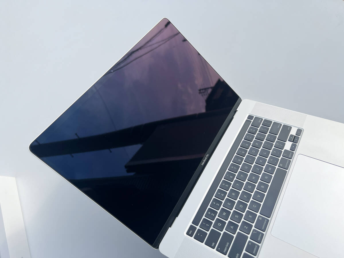USキーボード Apple MacBook Pro 16インチ (2019, A2141) Core i9 2.3GHz / RAM 16GB / SSD 1TB / 動作品 / 充放電回数 113の画像6
