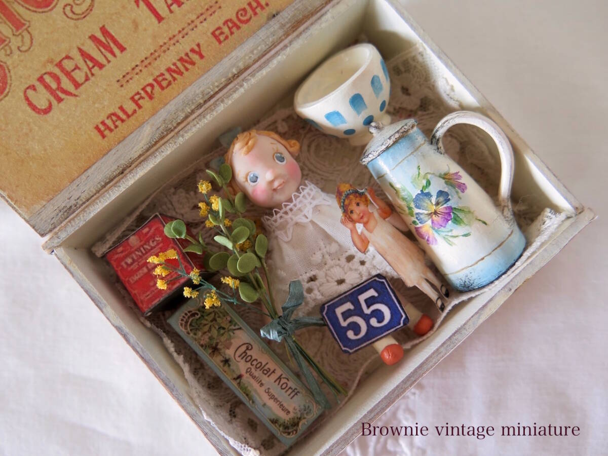  немного . симпатичный было использовано *vintage miniature*. кукла san. игрушка * Париж. .. город *pa Lien кукла *bro can to комплект * анютины глазки чайник 