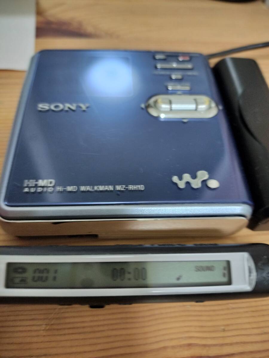 SONY MZ-RH10 MDレコーダー + リモコン + 電池ケース + MDディスク2枚【中古】動作確認済み_画像2