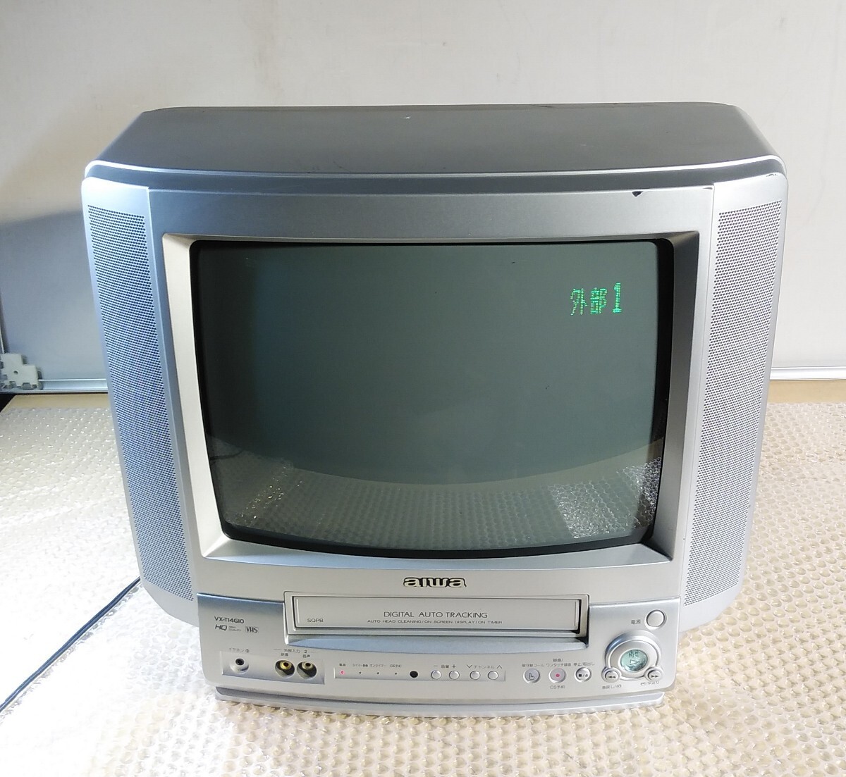 【 включение питания   проверка 】2001 год выпуска   AIWA  AIWA 14 модель  ... видео  　VX-T14G10  коричневый  труба   TV   цвет  TV 