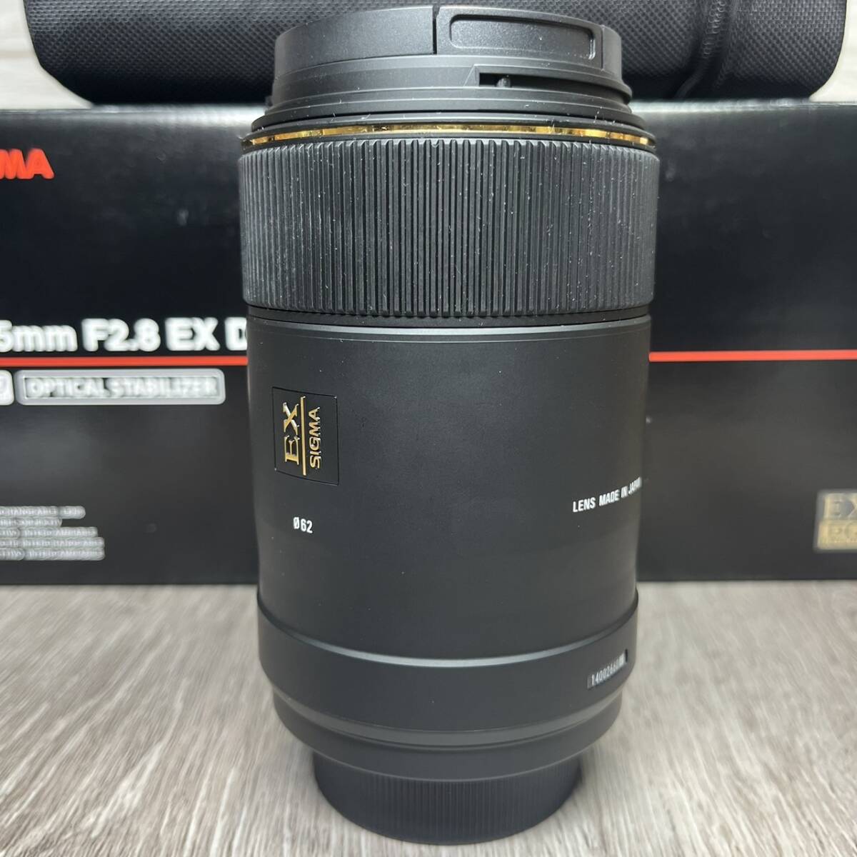 【YH-8716】中古現状品 SIGMA 105mm F2.8 EX DG OS HSM MACRO シグマ レンズ 1:2.8 マウント 一眼レフ ケース付き の画像4