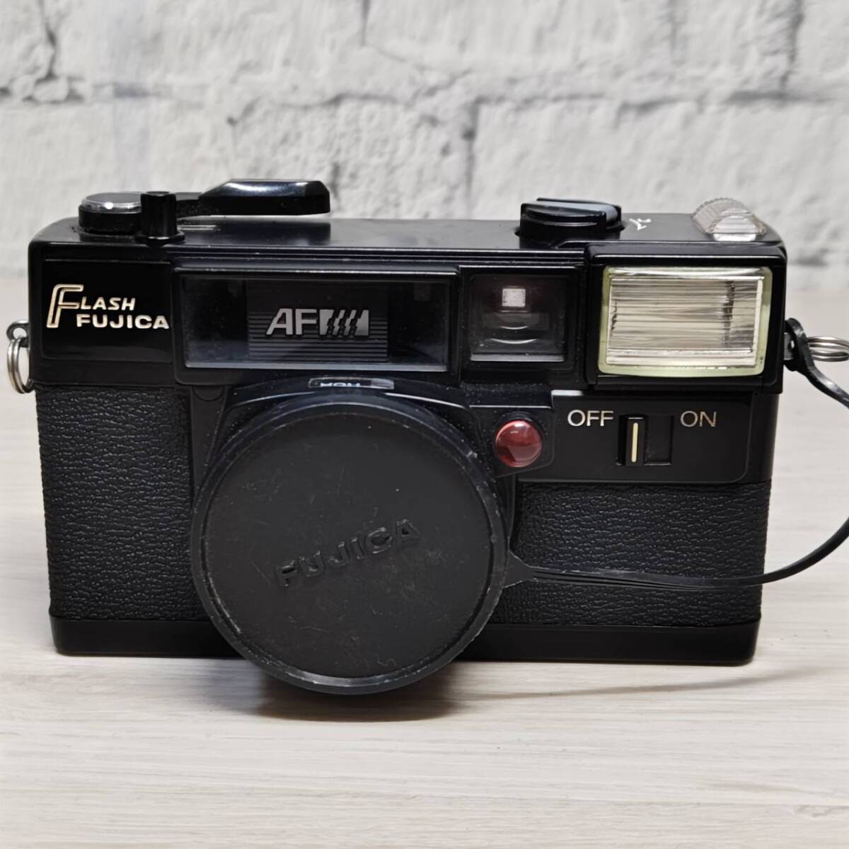 【YH-8705】中古現状品 フィルムカメラ まとめ 8個 Canon Fujica Konica MINOLTA など 動作未確認の画像5