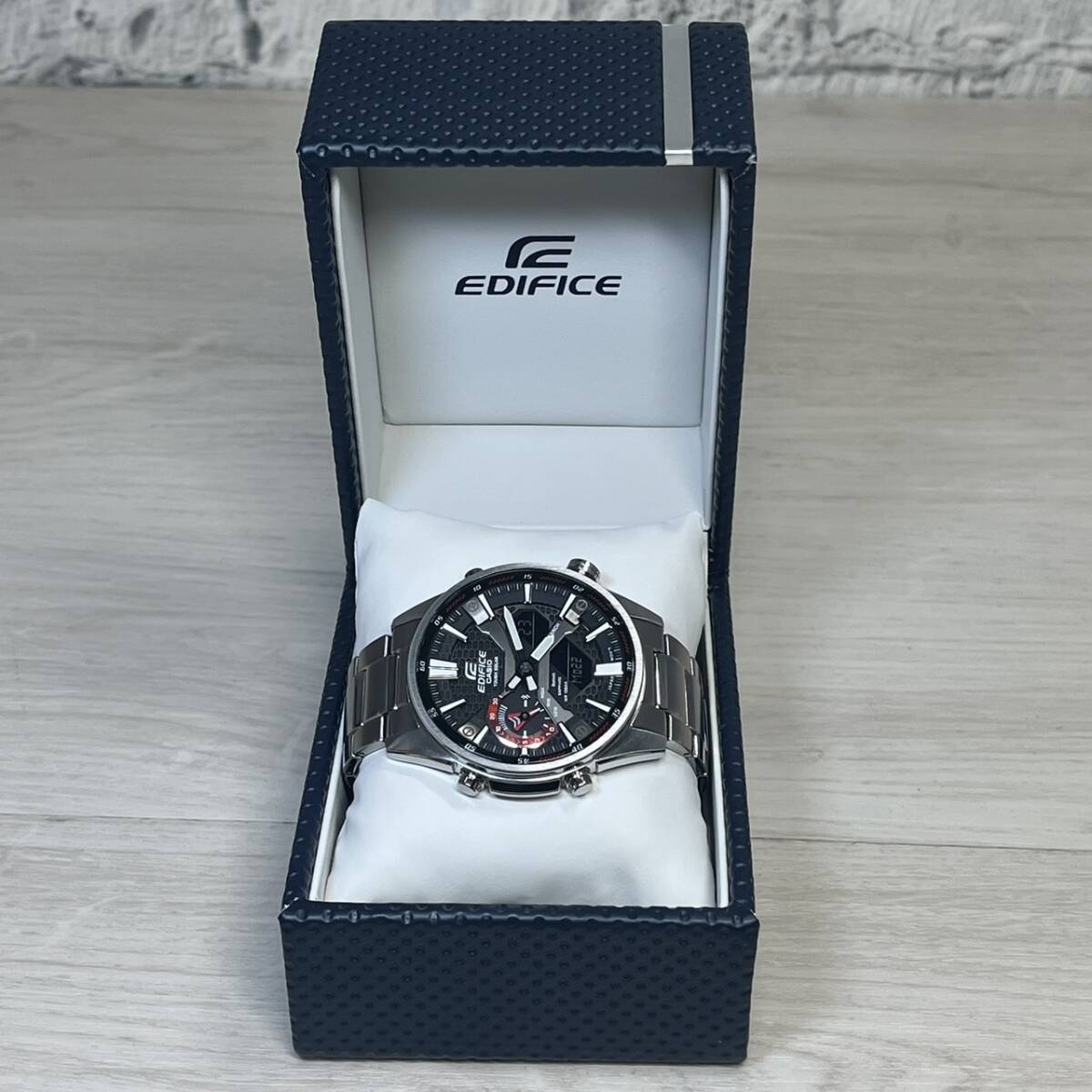 ●【YH-8753】中古現状品 CASIO EDIFICE ECB-S100 カシオ エディフィス 腕時計 ソーラー ワールドタイム 稼働品 【レターパックプラス可】の画像1