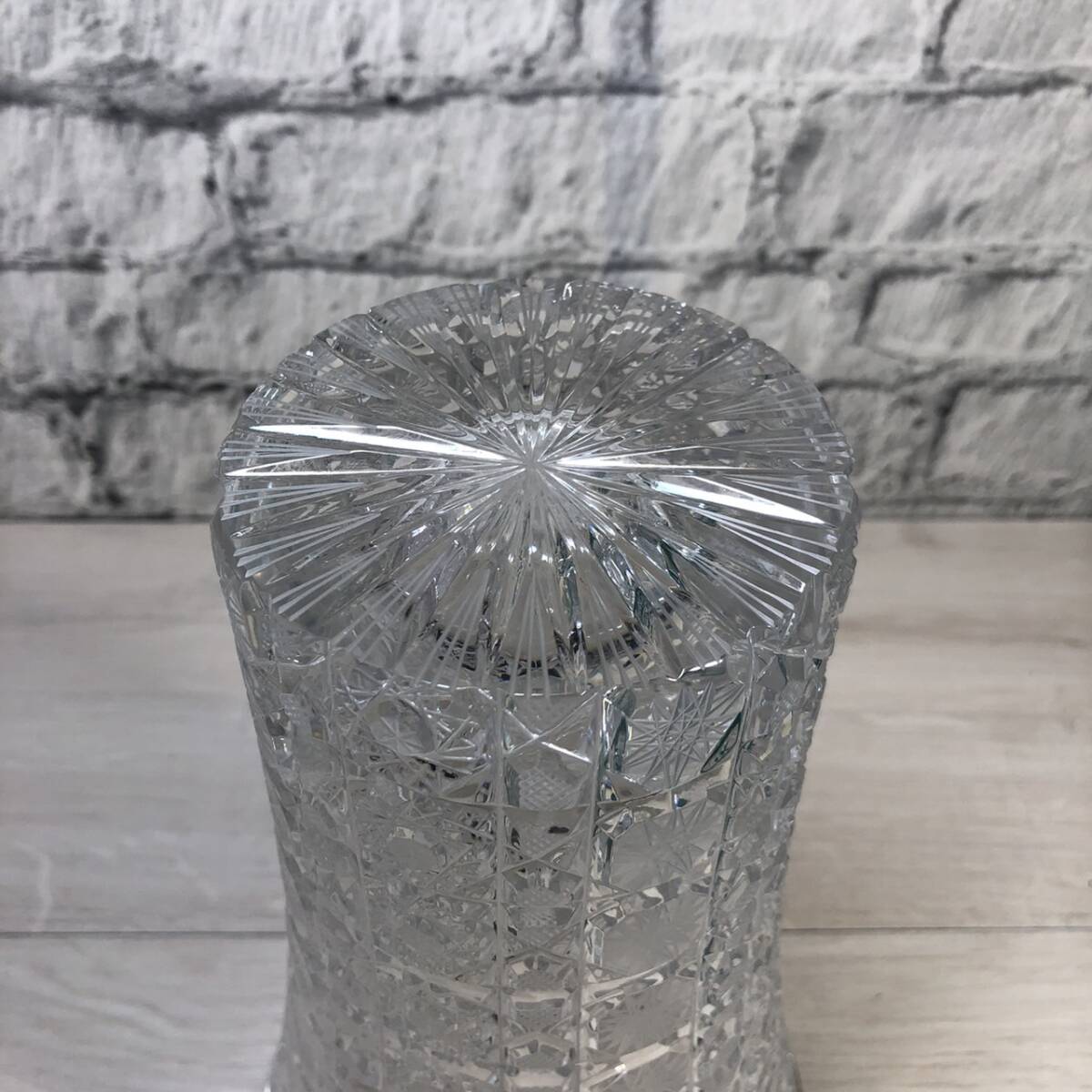 【YH-8786】未使用保管品 LEAD CRYSTAL MAIA ハンドカット ボヘミア クリスタル グラス クリスタルガラス 花瓶の画像4