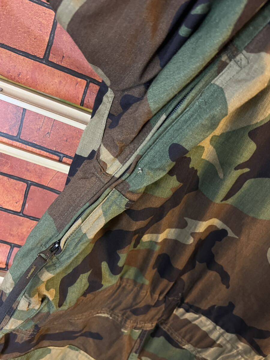 つなぎ ツナギ オールインワン 迷彩 ミリタリー ウッドランド 米軍実物 軍もの タイプ1 使用感無し サイズL アメリカ古着 の画像3