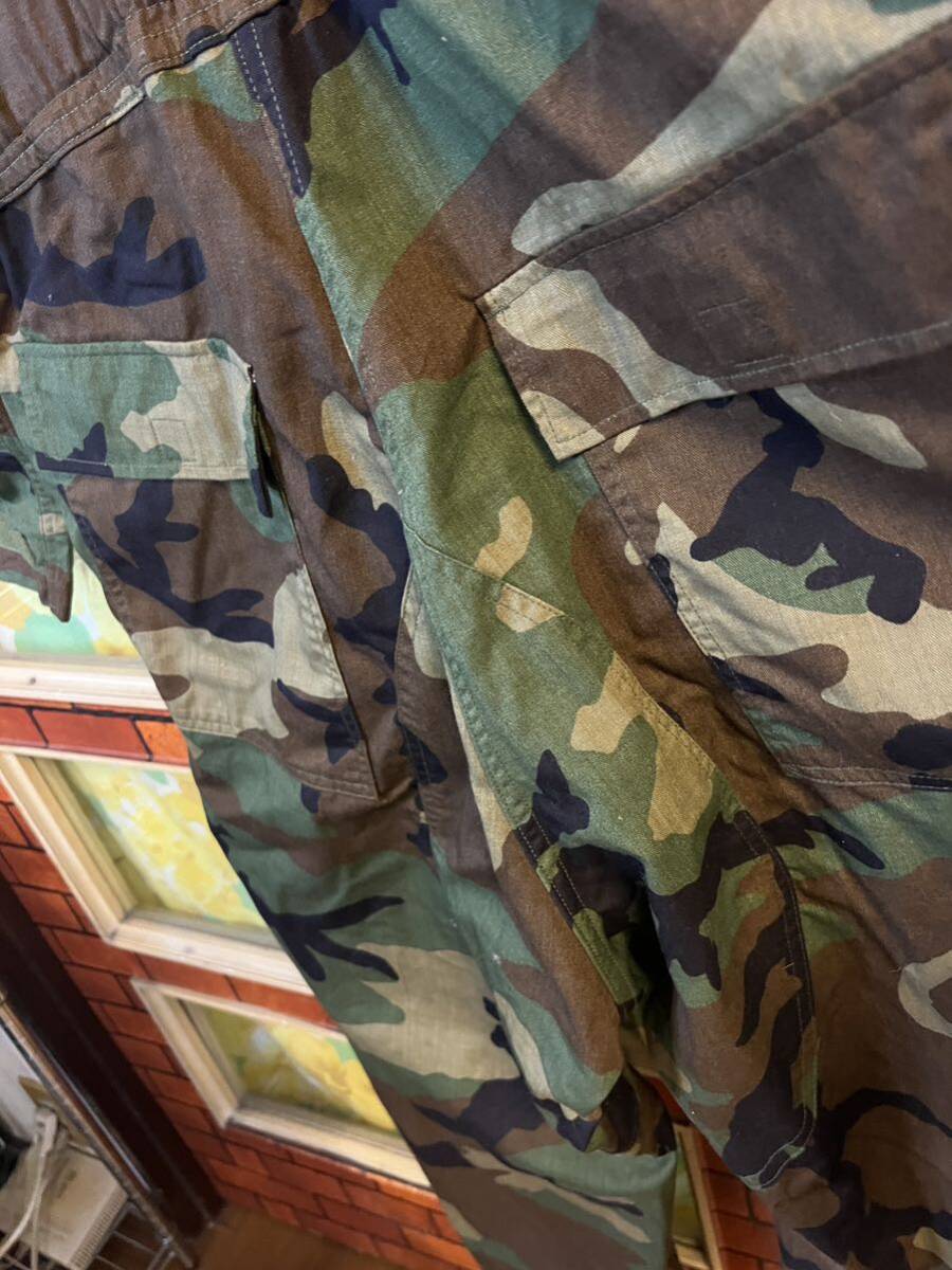 つなぎ ツナギ オールインワン 迷彩 ミリタリー ウッドランド 米軍実物 軍もの タイプ1 使用感無し サイズL アメリカ古着 の画像5