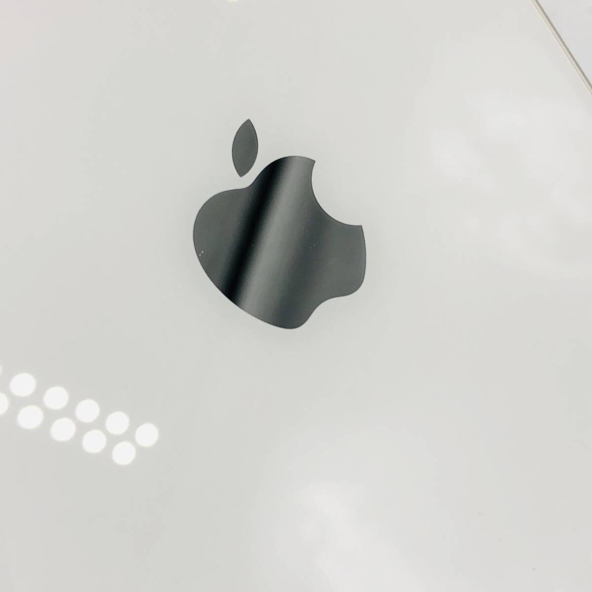 保管品 Apple アップル SIMロックあり au iPhone11 64GB ホワイト 白 white MWLU2J/A 〇判定 本体のみの画像5