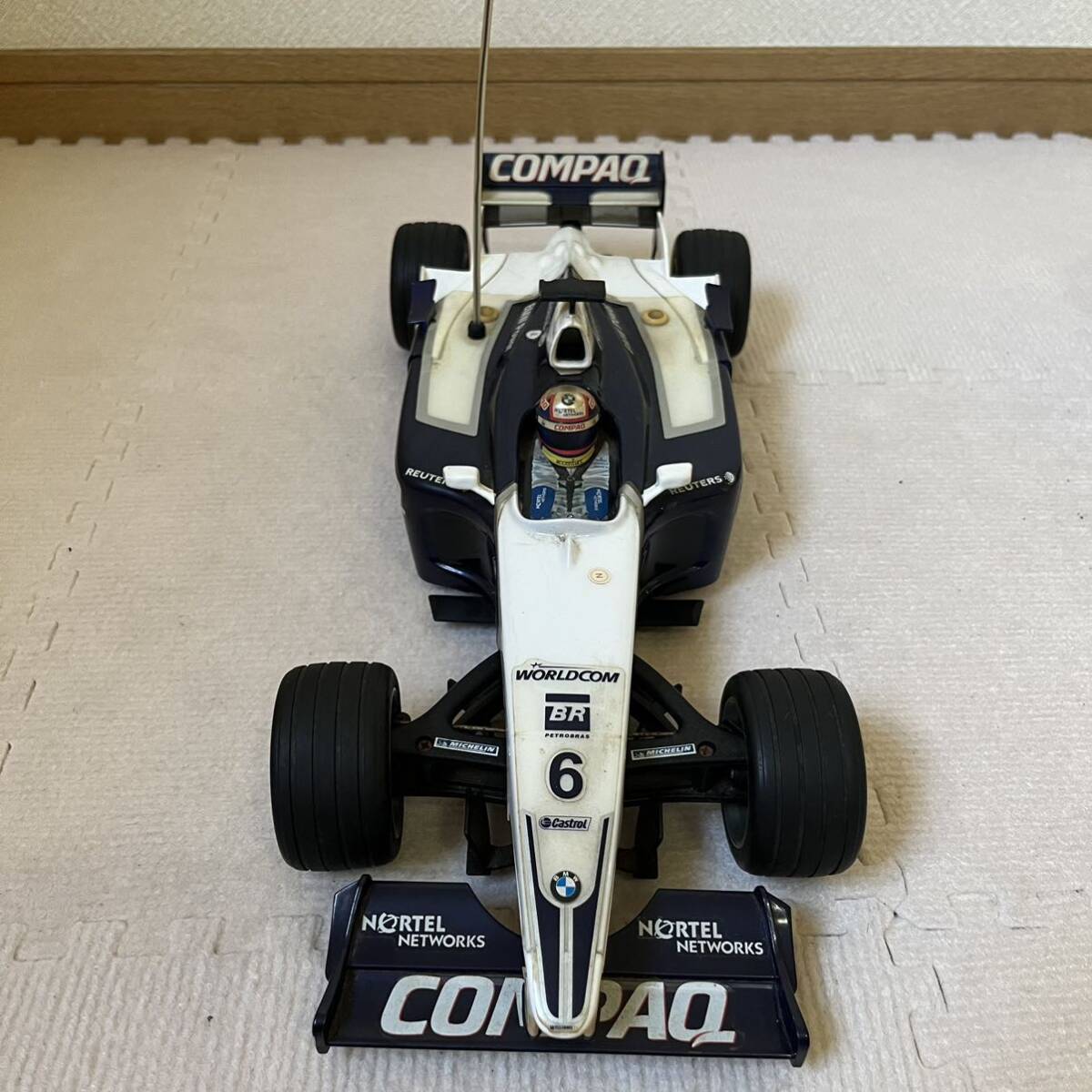 【ジャンク美品】 toyco ラジコン WILLIAMS F1 BMW 23 scale 1:10 コントローラー付き バッテリー無し 作動確認未の画像2