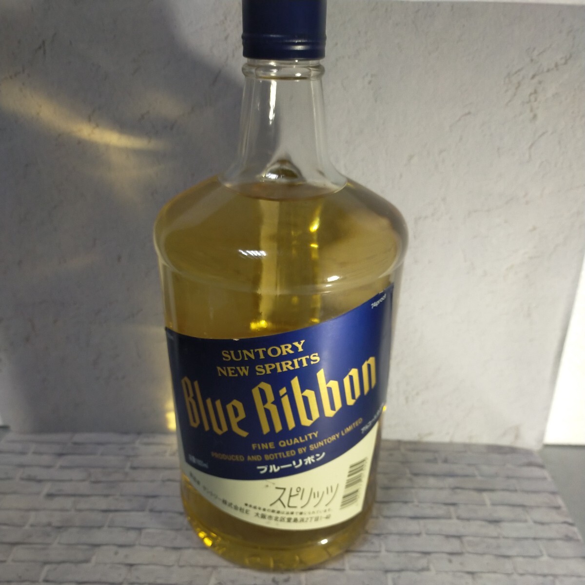 ブルーリボン サントリー FINE QUALITY BLUE Ribbon SPIRITS スピリッツ LIQUEUR リキュール / アルコール37% 容量 1920/ (AＹ)_画像1