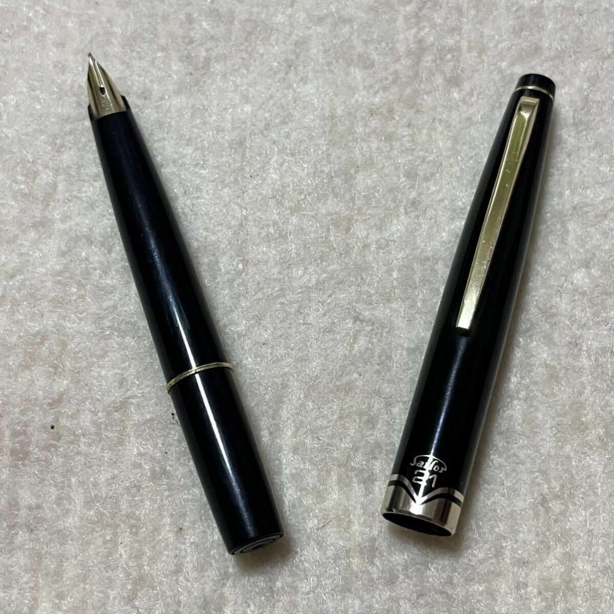 【レトロ美品】 万年筆 sailor セイラー 14K（ペン先３本印字有り） 使用感有り 使用確認未 インク無し の画像8