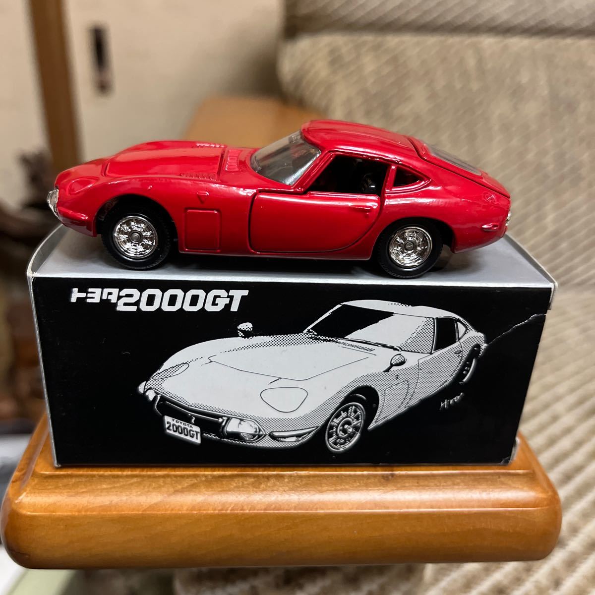 絶版品　日本製　トミカダンディ　トヨタ2000GT トヨタ自動車博物館特注モデル(レッド)