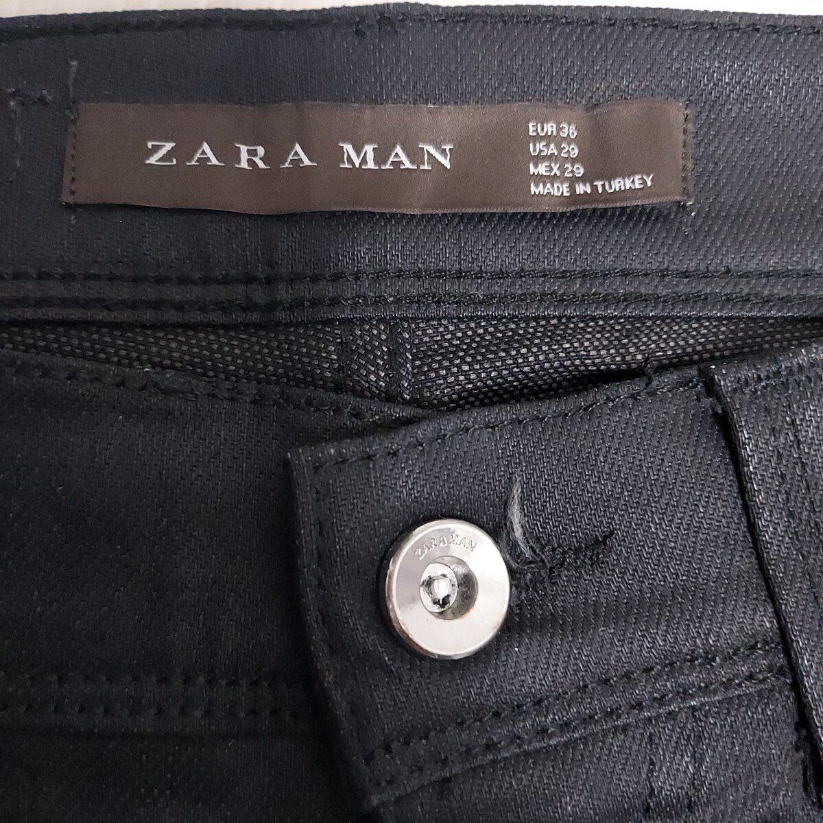 ZARA MANザラマンHWコーティングブラックスキニーデニムパンツW29　トルコ製_画像5