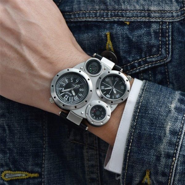 TK548:【定価56800円】１円スタート メンズ 腕時計 クォーツ 高級 ユニーク デュアルタイムの画像4