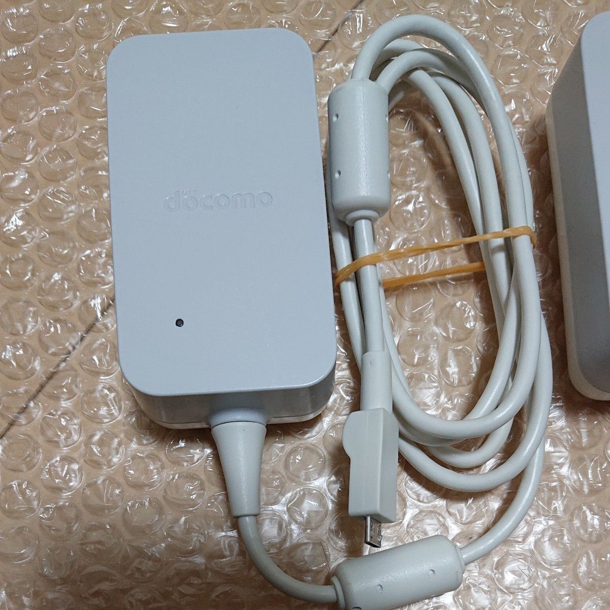 docomo ACアダプタ05 　ドコモ純正　タイプB USB充電器　③