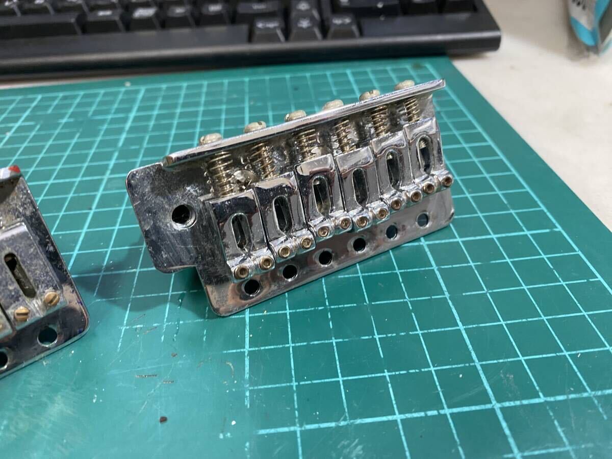 ストラトキャスター　ブリッジ　3個セット　 Tremolo Bridge　発送は、レターパックプラス_画像4