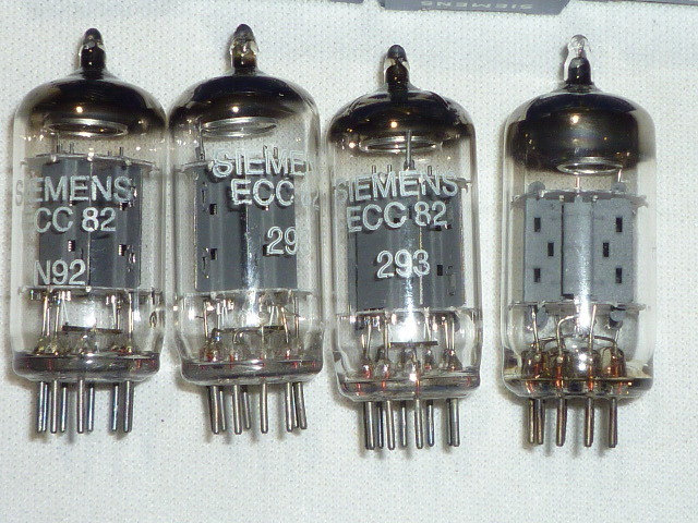 SIEMENS ECC82 （12AU7） 真空管 4本 現状 中古品の画像4