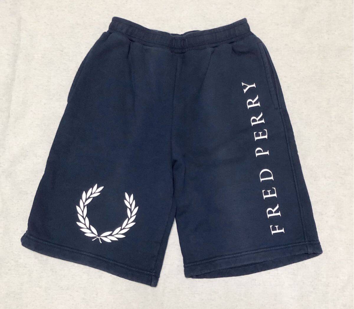 753◆FRED PERRY フレッドペリー ◆ビッグロゴ 月桂樹プリント スウェット ハーフパンツ ネイビー L_画像2