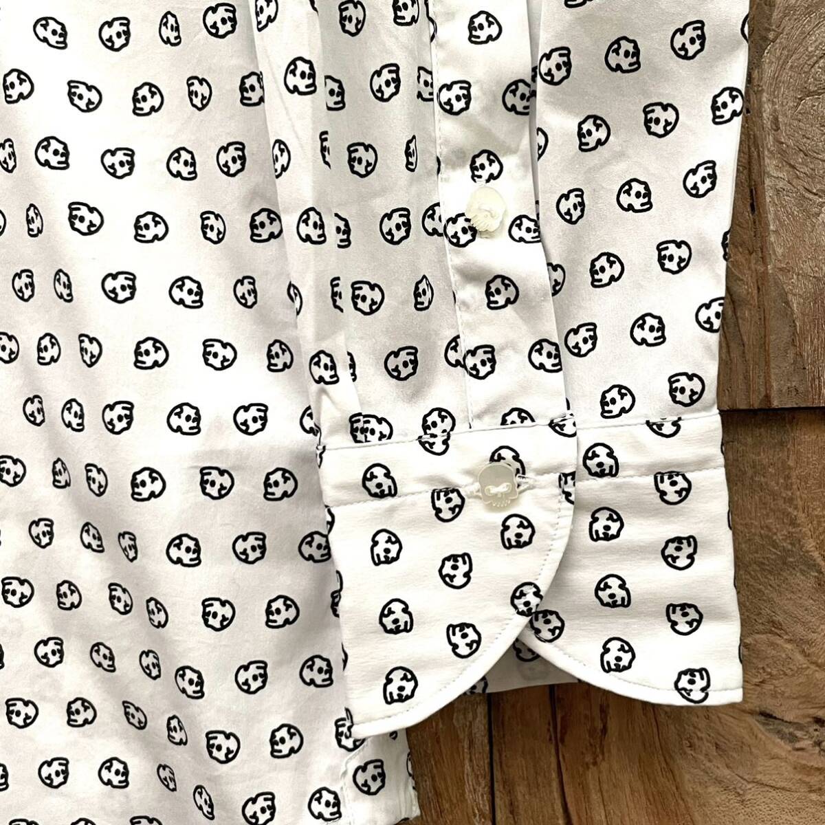 【新品同様】HYDROGEN ハイドロゲン スカル ドット柄 カッタウェイ ドレスシャツ XL ホワイト バーニーズニューヨーク取扱の画像3