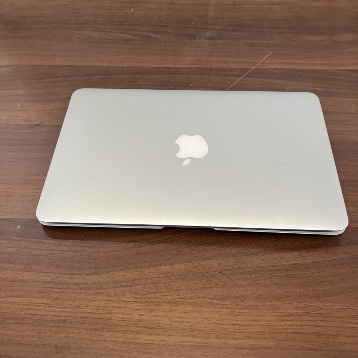 Apple MacBook Air A1370 アップル マックブック エアー ノートパソコン 2011年製 付属品あり PC 11インチ Core _画像2