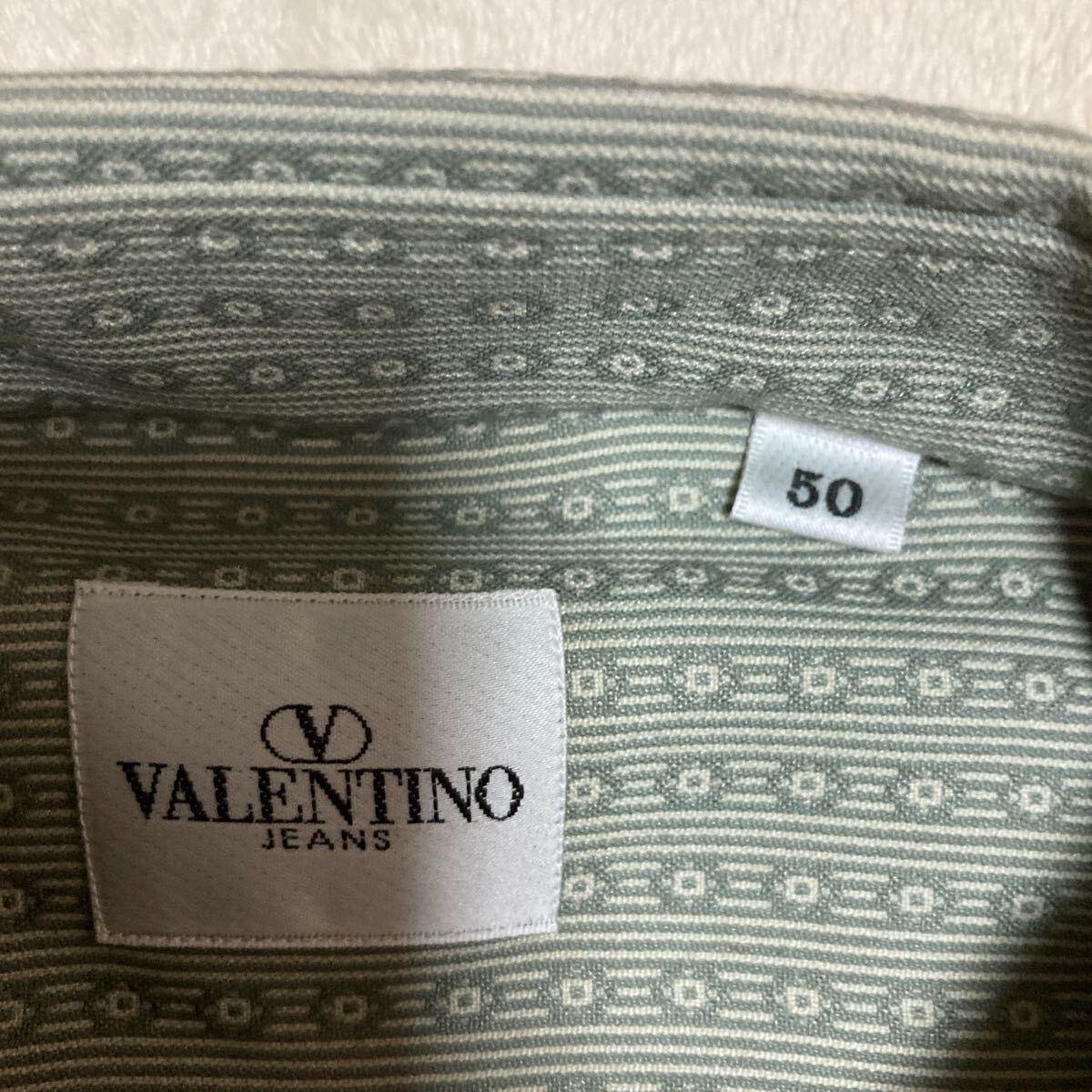 １８０００円の品イタリア製バレンチノ長袖シャツ ５０サイズ（ＬＬ相当）ポリエステル５０%の画像4