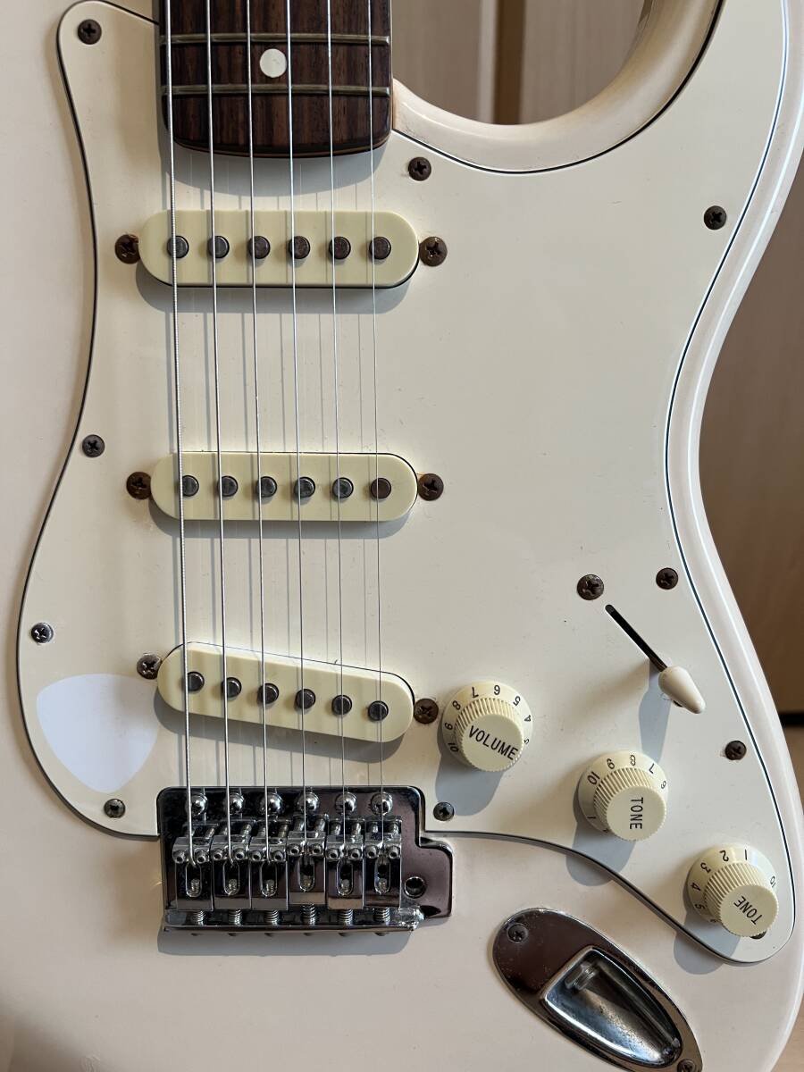 Squire by Fender Stratocaster Mexico スクワイアー フェンダー ストラトキャスター メキシコ ホワイトの画像4