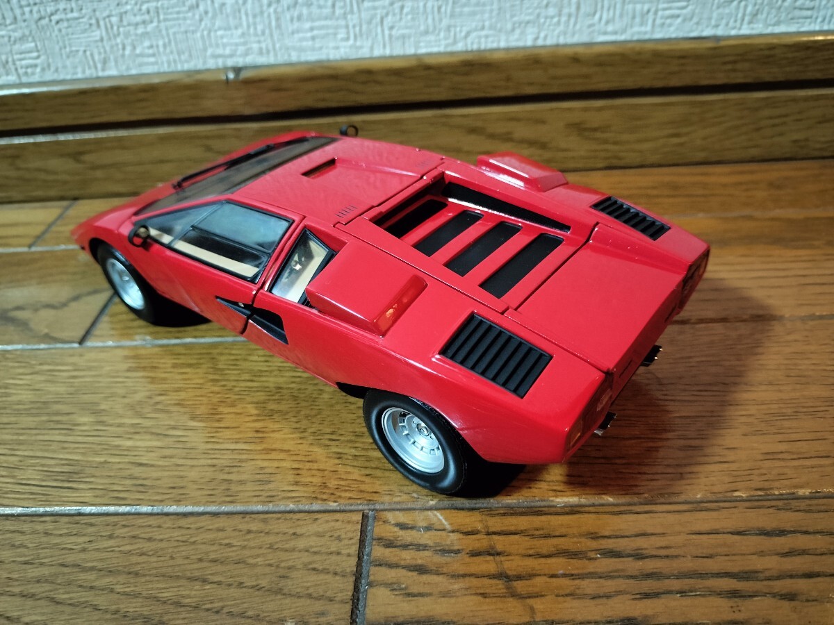 京商 KYOSHO 1/18 LAMBORGHINI COUNTACH ランボルギーニ カウンタックLP400(レッド)_画像7