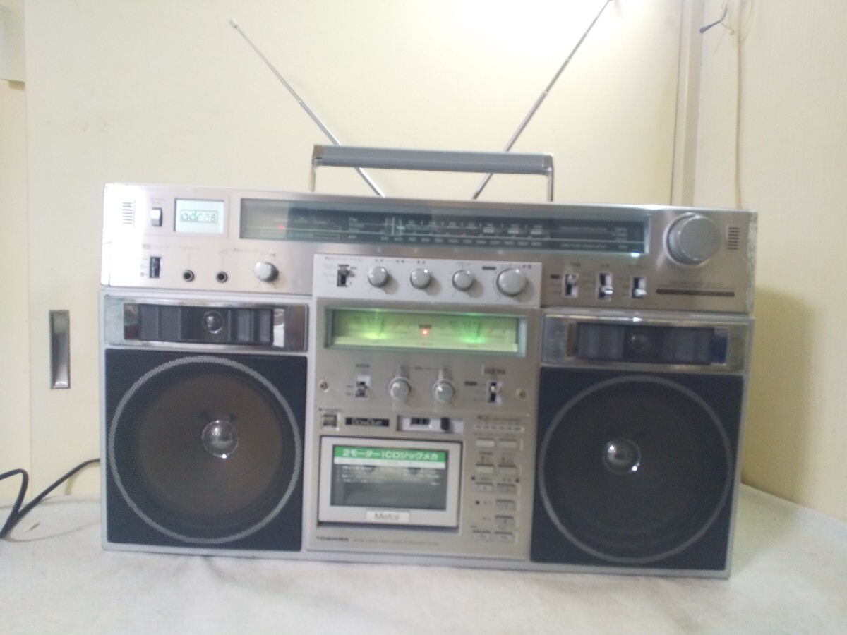 大型ステレオラジオカセットレコーダー TOSHIBA RT−S90 BOMBEATadres 東芝 FM AM 大型ラジカセオーディオ 中古 ジャンクの画像1