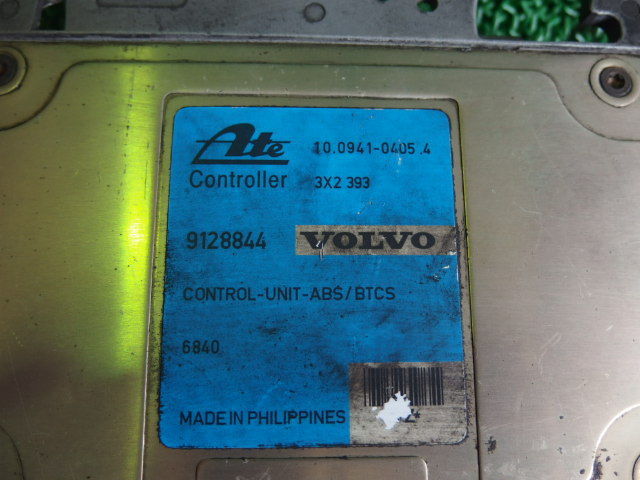 * Volvo 850 Estate 8B 94 year 8B5252W ABS computer ( stock No:54726) *