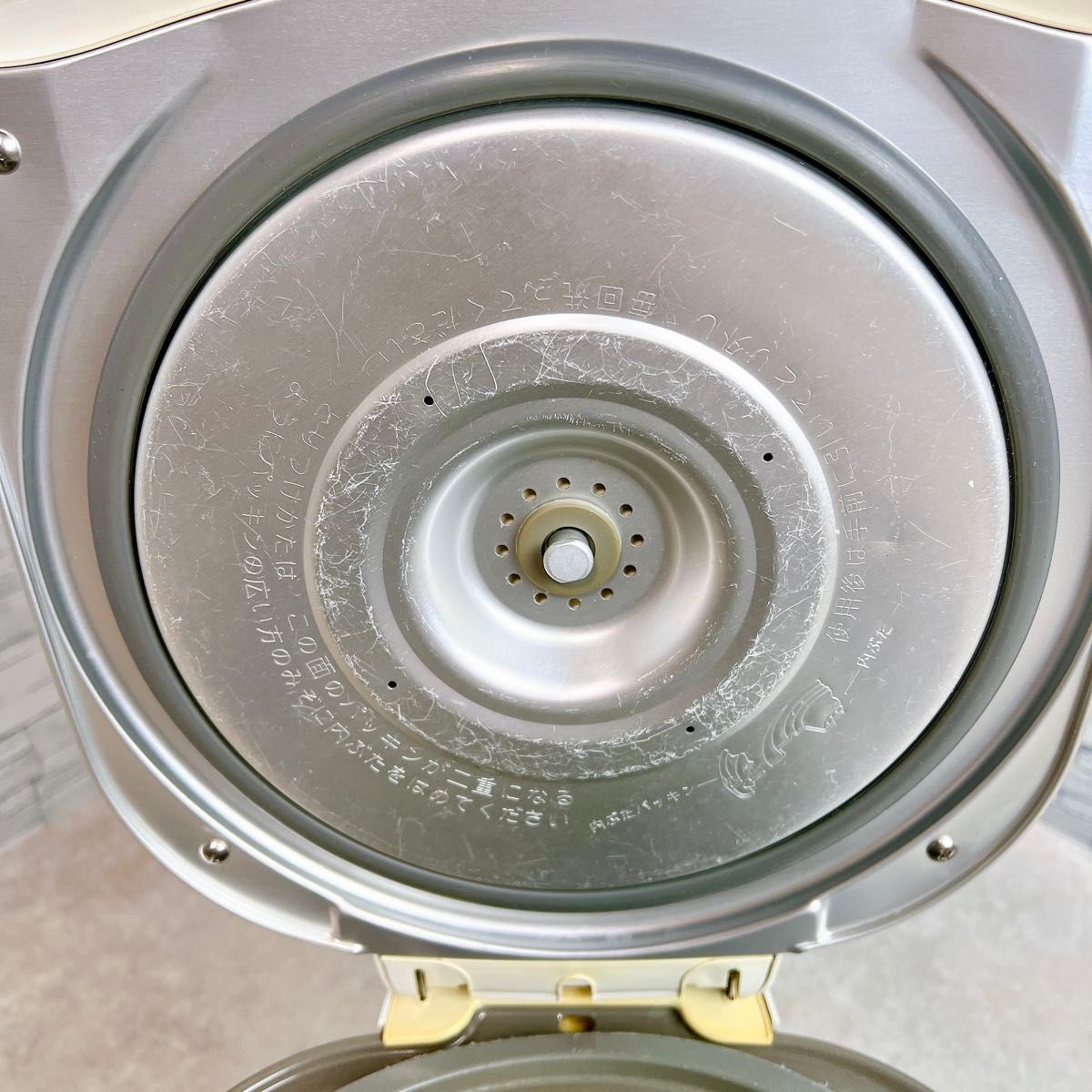11合炊き Rinnai リンナイ 電子ジャー付ガス炊飯器 LPガス用 RR 11合炊き Rinnai リンナイ 電子ジャー付ガス炊飯器 LPガス用 RR