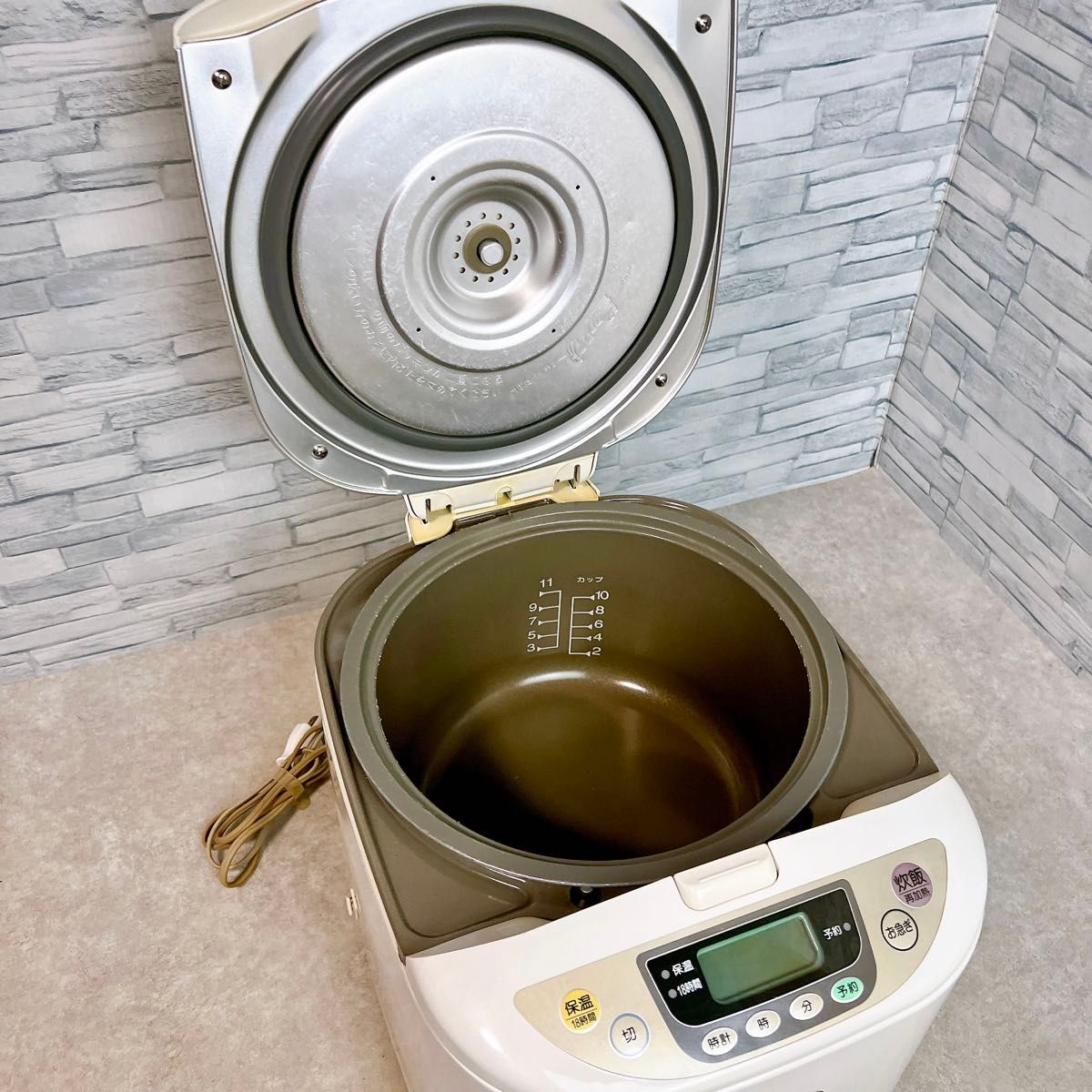 11合炊き Rinnai リンナイ 電子ジャー付ガス炊飯器 LPガス用 RR 11合炊き Rinnai リンナイ 電子ジャー付ガス炊飯器 LPガス用 RR