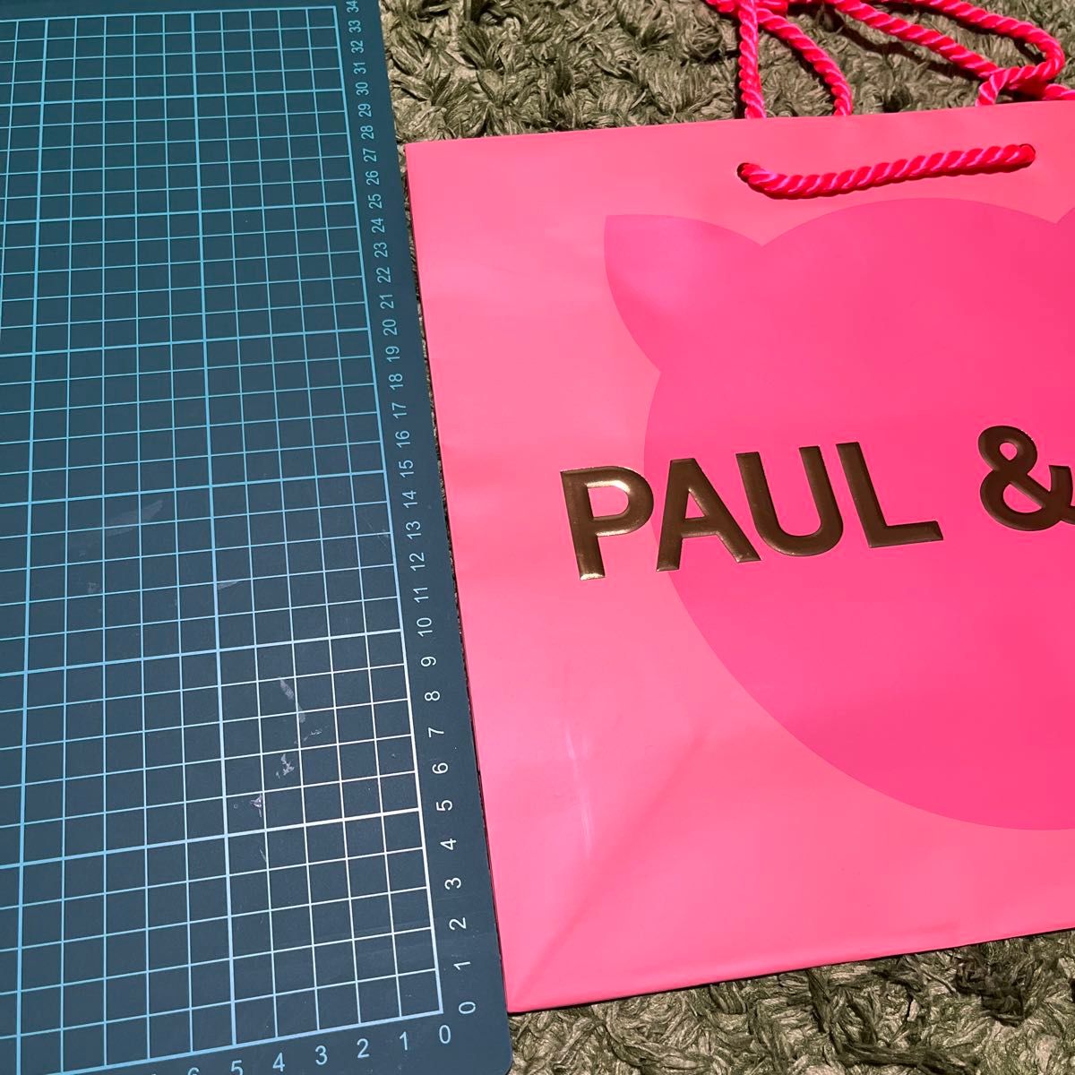●ブランドPAUL＆JOE【ポール＆ジョー】●内容紙袋