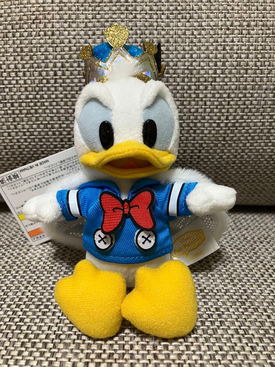 【即日発送します】ディズニー　ドナルド　ぬいぐるみバッジ　パルパルーザ　クワッキーダックシティ