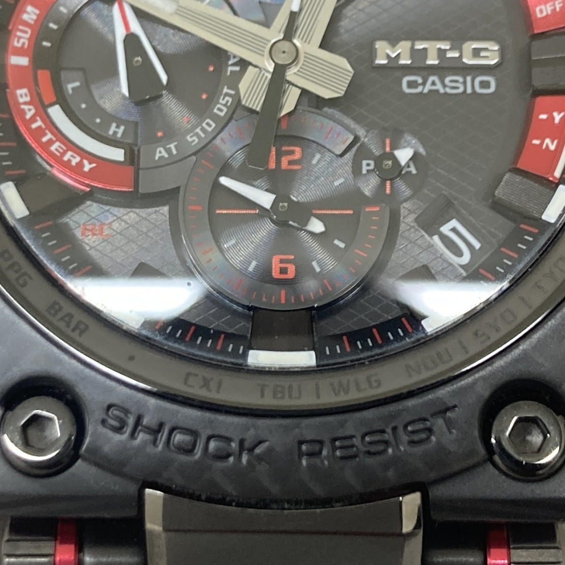 【稼働品】 CASIO G-SHOCK 腕時計 MTG-B1000XBD-1AJF カシオ Gショック Bluetooth ソーラー電波 箱付 中古 黒 赤 ジーショック 余りゴマ有の画像10