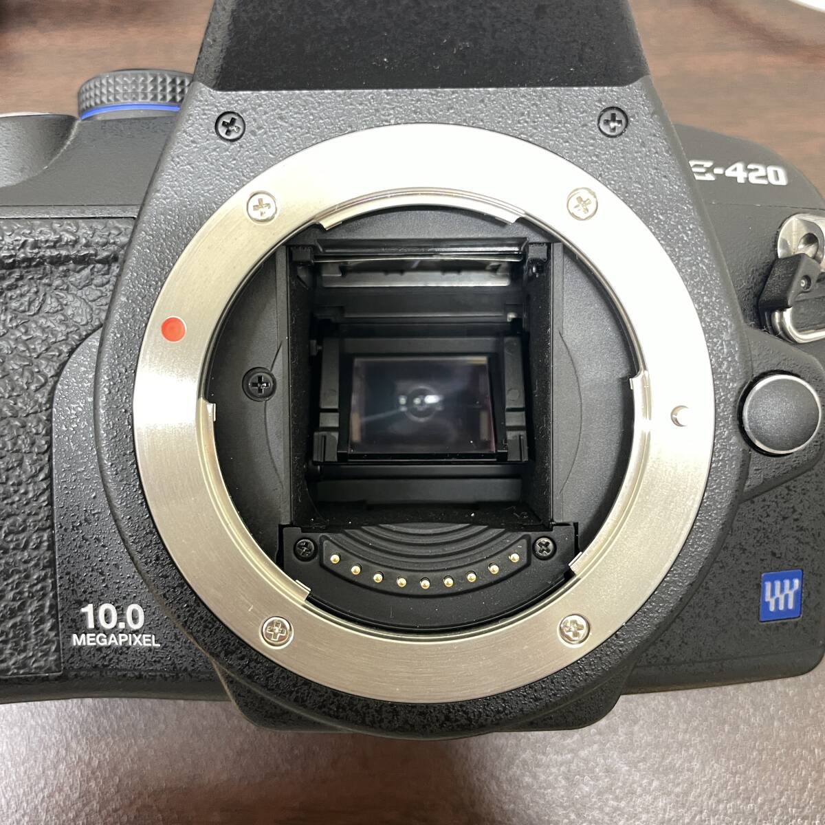 OLYMPUS E-420 オリンパス デジタル一眼レフカメラ ZUIKO DIGITAL 14-42㎜ 1:3.5-5.6 10.0メガピクセル 動作未確認 中古 ジャンクの画像10