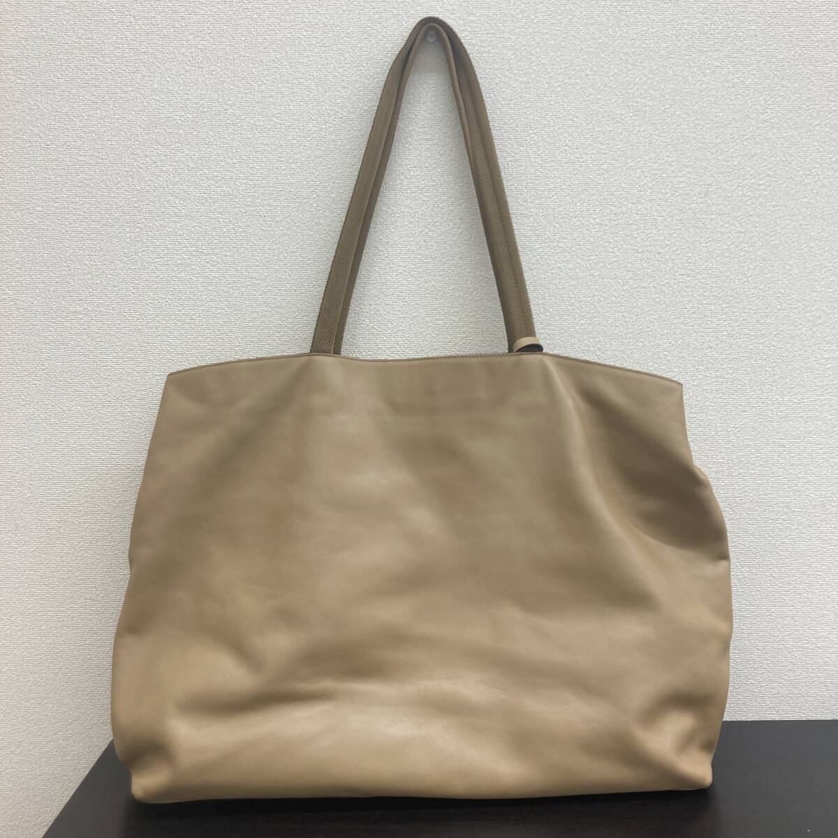 PRADA トートバッグ ショルダーバッグ ベージュ カーキ プラダ ブランド カバン バッグ 中古 本革 レザー_画像2