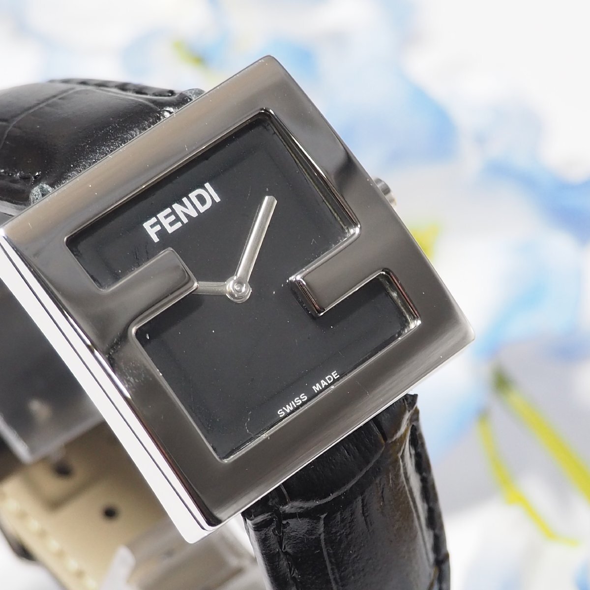  Fendi FENDI Fendi любитель кожа ремень мужские наручные часы серебряный C358