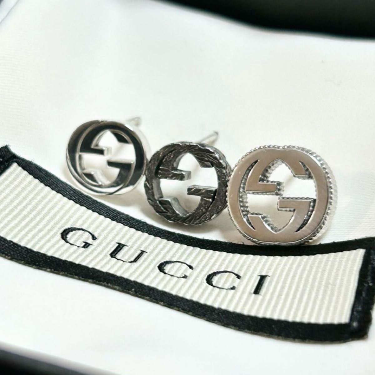 GUCCI グッチ　インターロッキング　ピアス 片耳　シルバー　ブランド　ロゴ　美品　ユニセックス