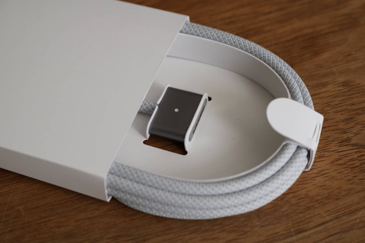 [新品未使用/ラスト出品] Apple純正 USB-C - MagSafe 3ケーブル 2m スペースグレイ Model A2363 MPL23FE/Aの画像3